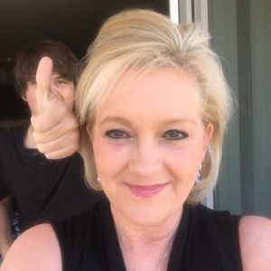 Meet your Posher, Deborah